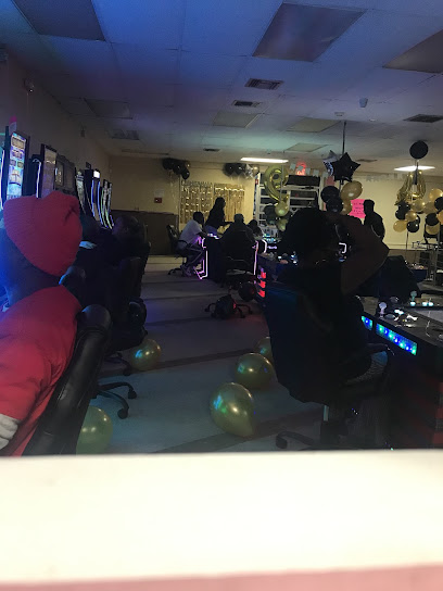 Photo 1 of Luckyz Arcade, Tampa