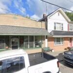 Lewies Too en White Sulphur Springs